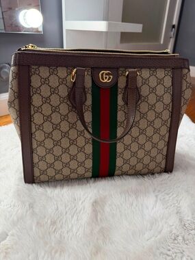 Gucci Ophidia GG Medium Tote Bag
